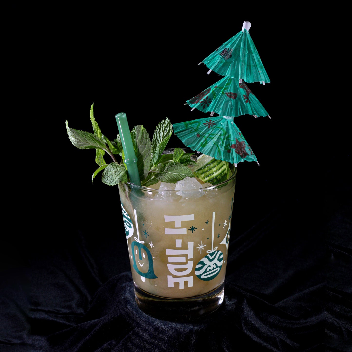 Hi-Tide Christmas Cocktail Glass Set